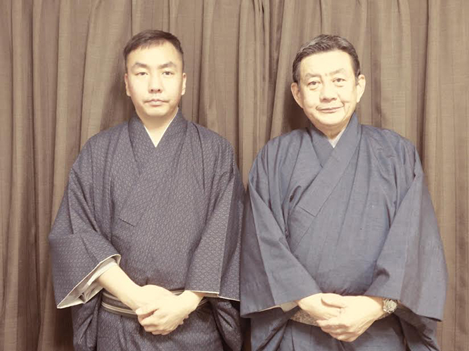 清元志寿子太夫（右）と清元一太夫
